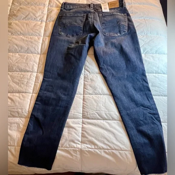 NWT Levi’s dark wash high rise skinny ankle jeans. Women’s size 10 30w. - Picture 4 of 8